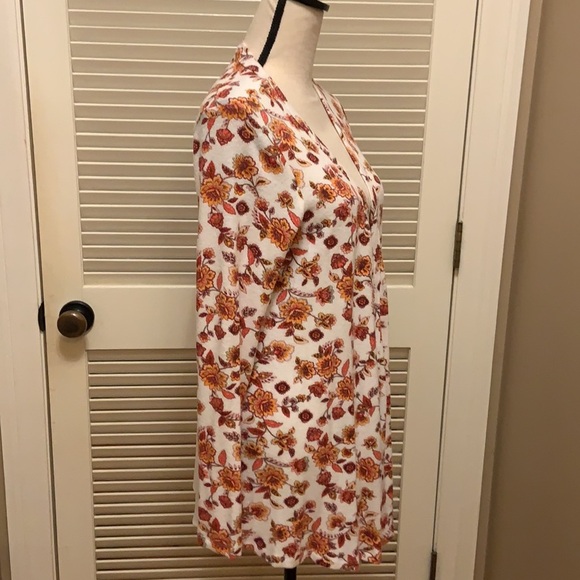 Bobeau Open Front Cardigan in Paisley Floral Rose - Picture 4 of 11